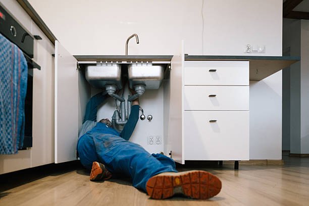 Professional Pipe Repair technician working in Salix, PA